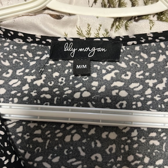 Women’s blouse - Picture 2 of 4